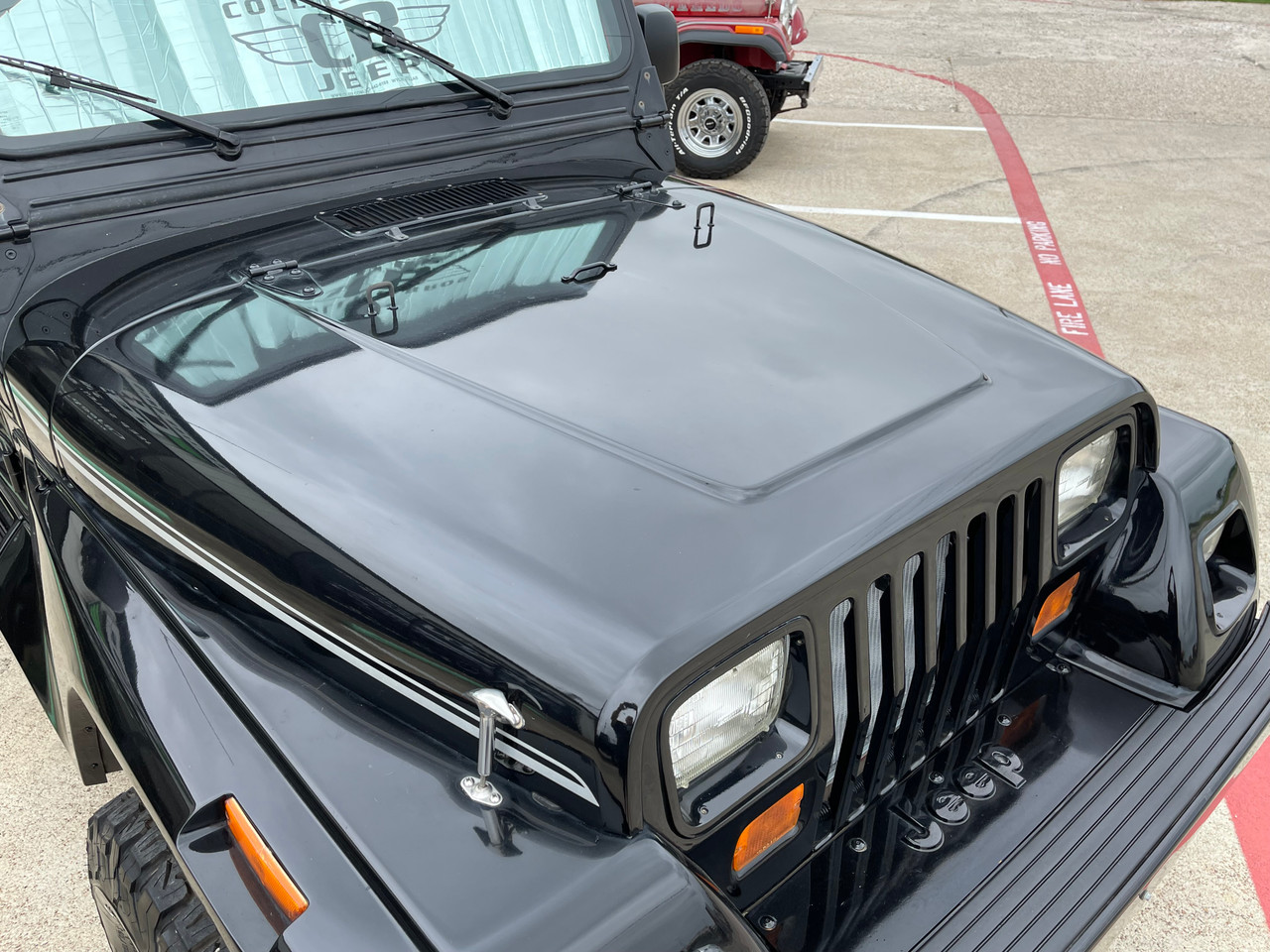 SOLD !!  1991 Jeep YJ Wrangler Renegade #135449