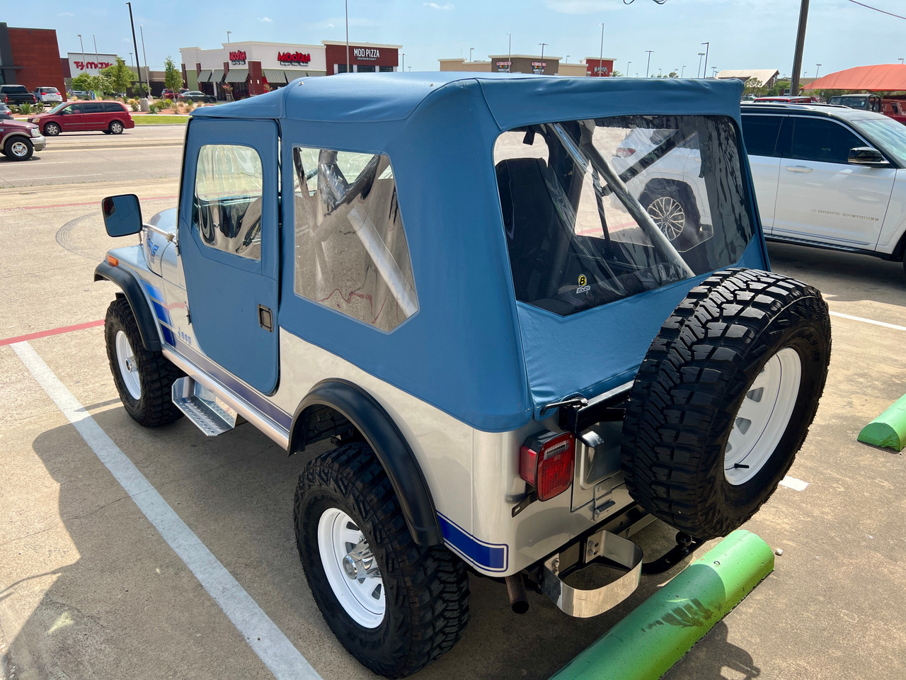 SOLD !  1984 Jeep CJ-7 #013966