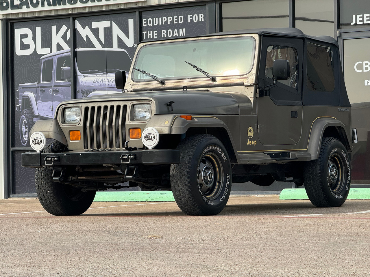 SOLD !  1989 Jeep Wrangler YJ Sahara - Stock  # 167244