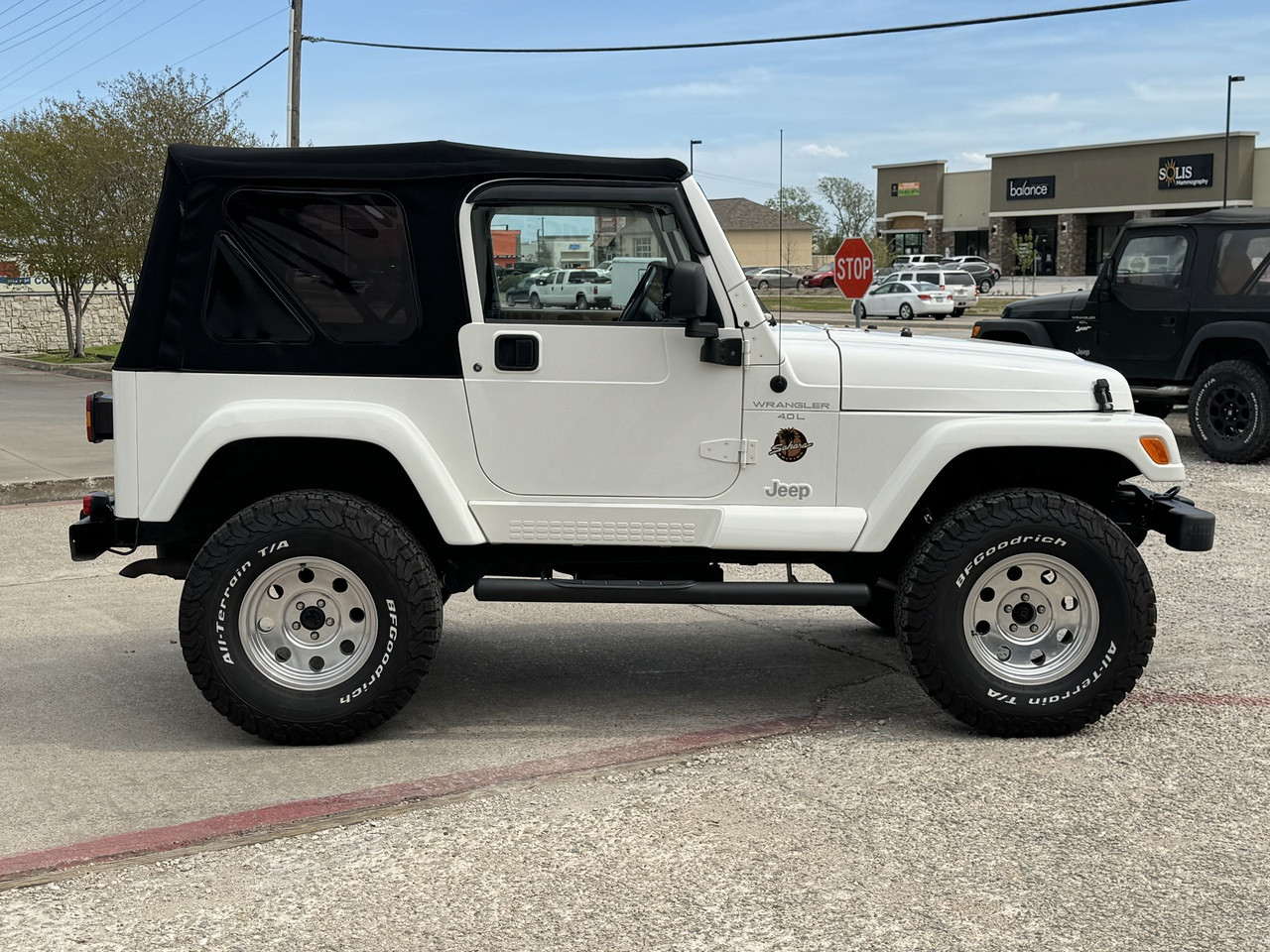 Sold  !  1998 Jeep TJ Wranlger Sahara RHD - Stock # 712745