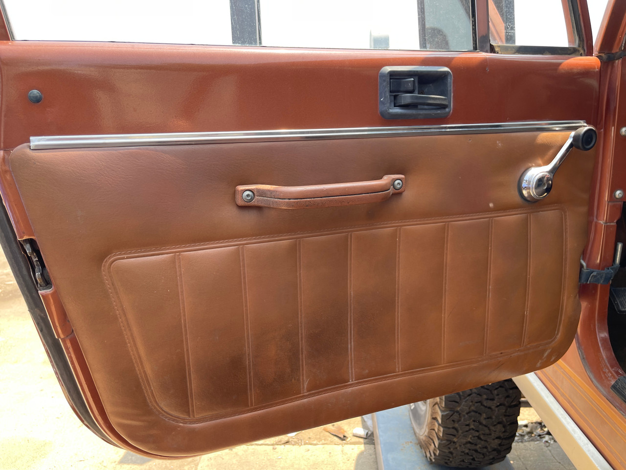 1982 Jeep CJ-8 Scrambler Laredo - Stock #001598