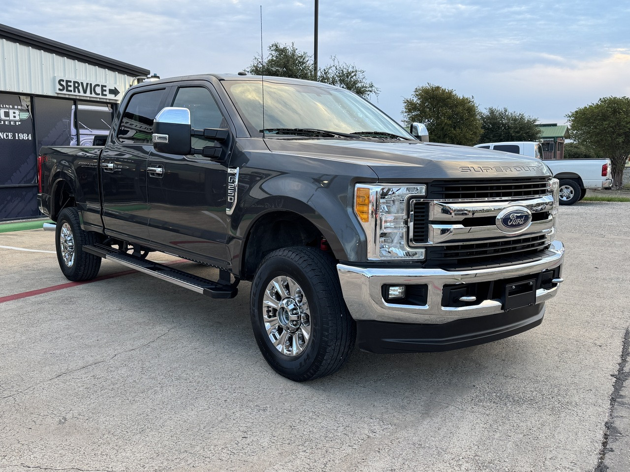 2017 Ford F-250 XLT Premium 4x4 Crew Cab - Stock # F12198