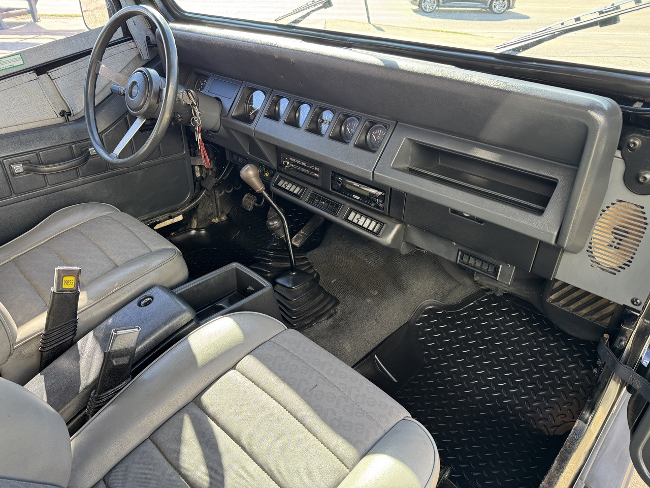 Sold!  1991 Jeep YJ Wrangler