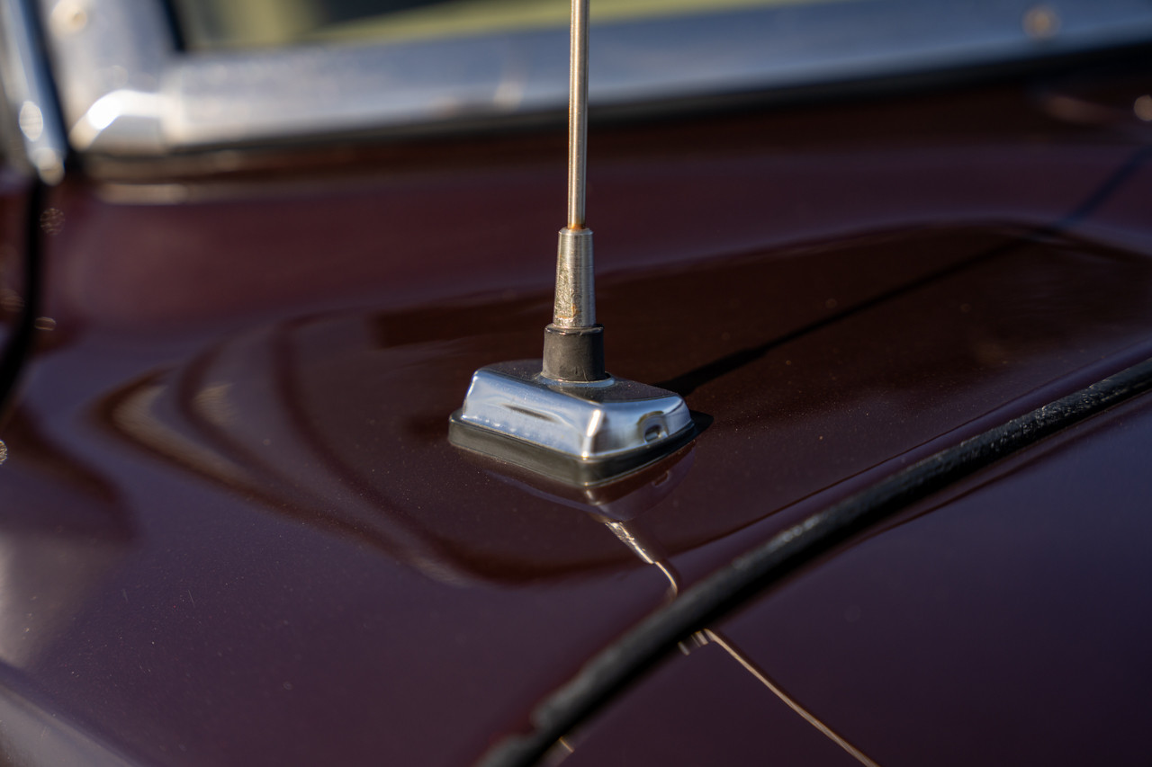 1989 Jeep Grand Wagoneer - Stock # 104762