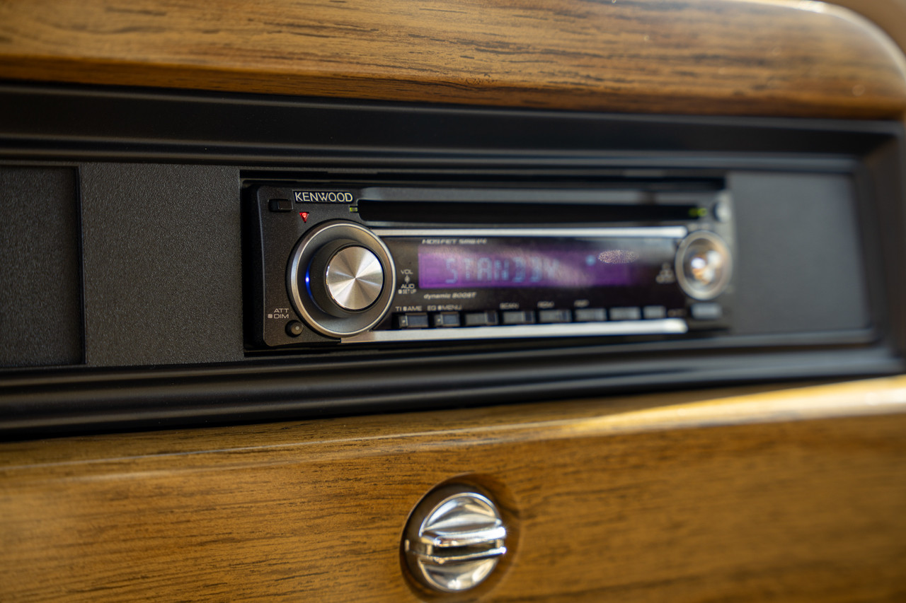 1989 Jeep Grand Wagoneer - Stock # 104762