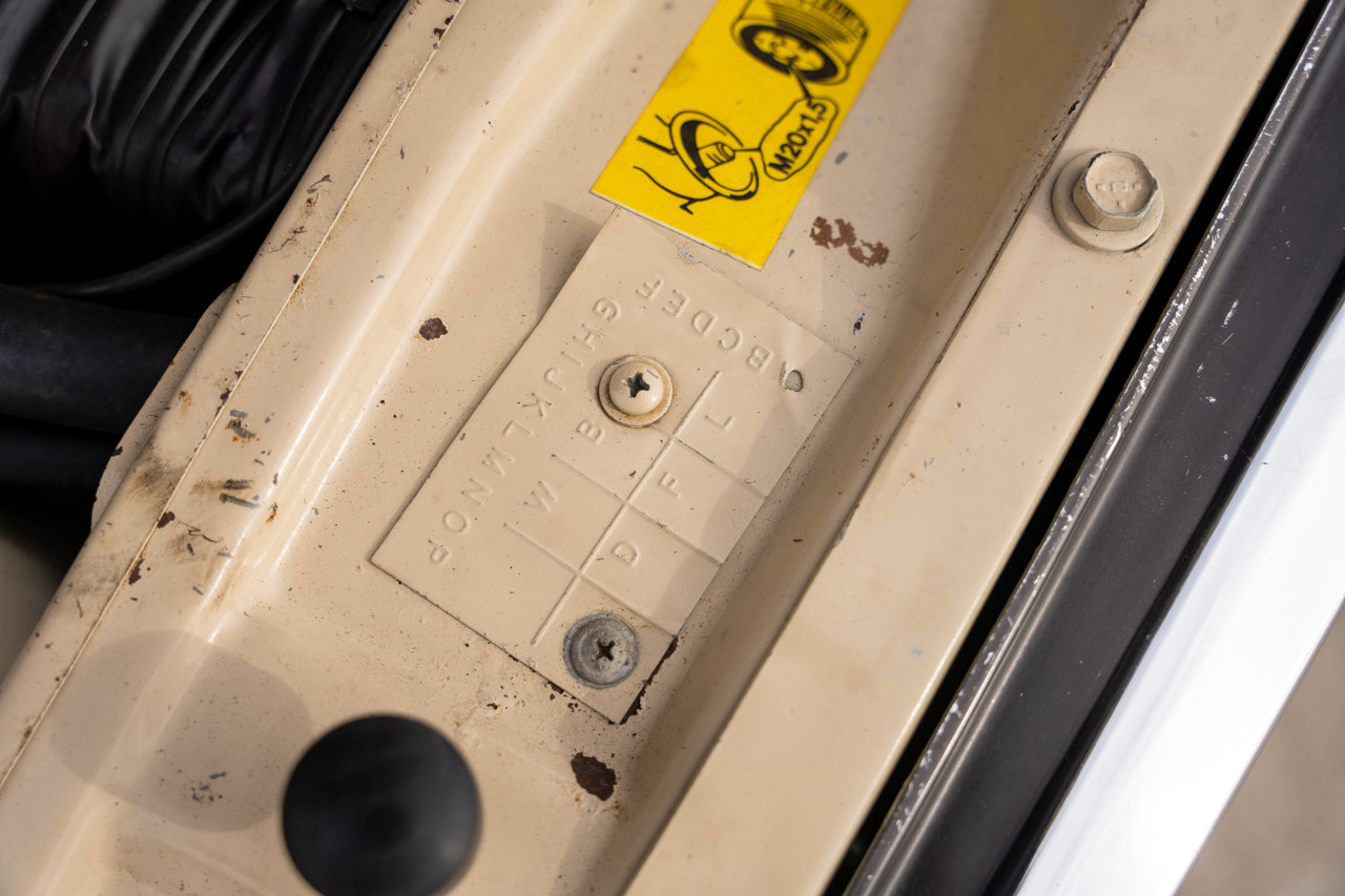 1989 Jeep Grand Wagoneer - Stock # 109737