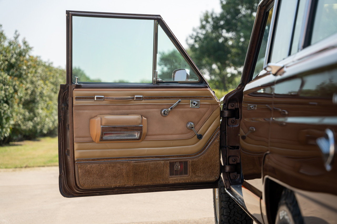1979 Jeep Wagoneer Limited golden eagle - Stock # 093593