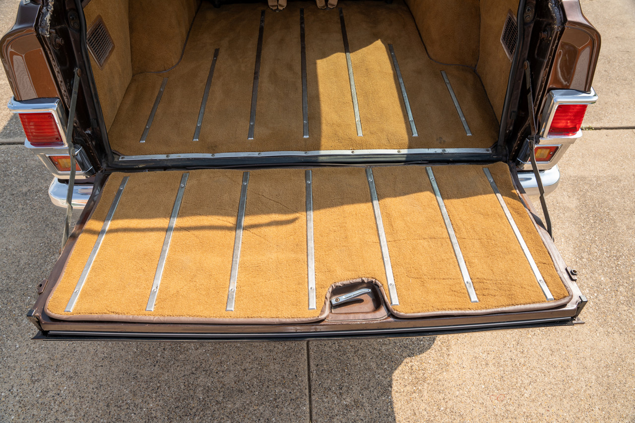 1979 Jeep Wagoneer Limited golden eagle - Stock # 093593