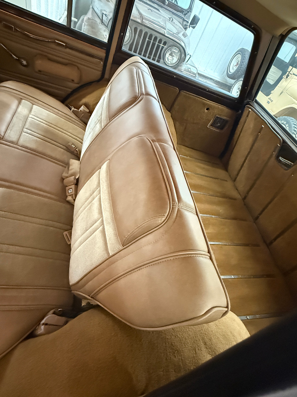 1979 Jeep Wagoneer Limited golden eagle - Stock # 093593