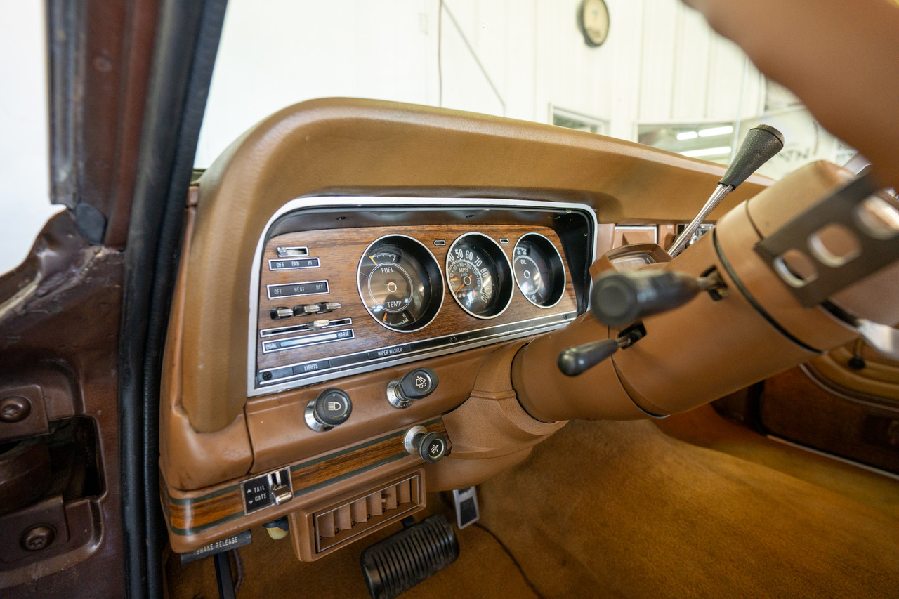 1979 Jeep Wagoneer Limited golden eagle - Stock # 093593