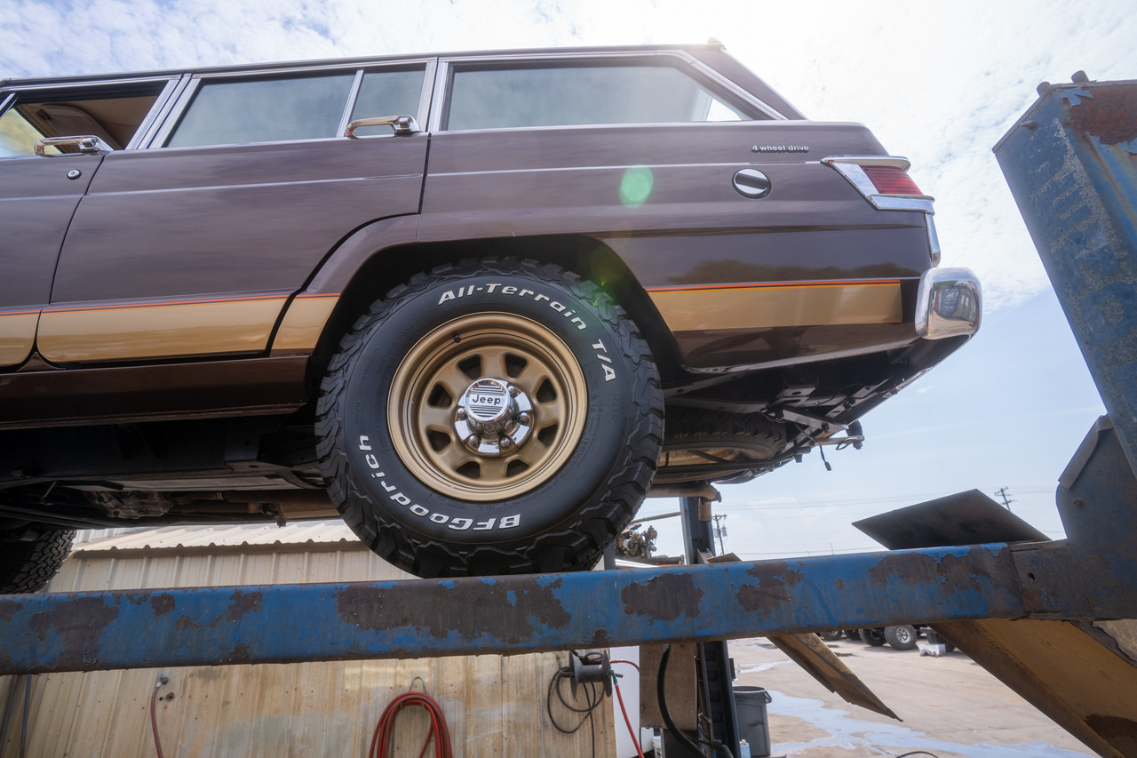 1979 Jeep Wagoneer Limited golden eagle - Stock # 093593
