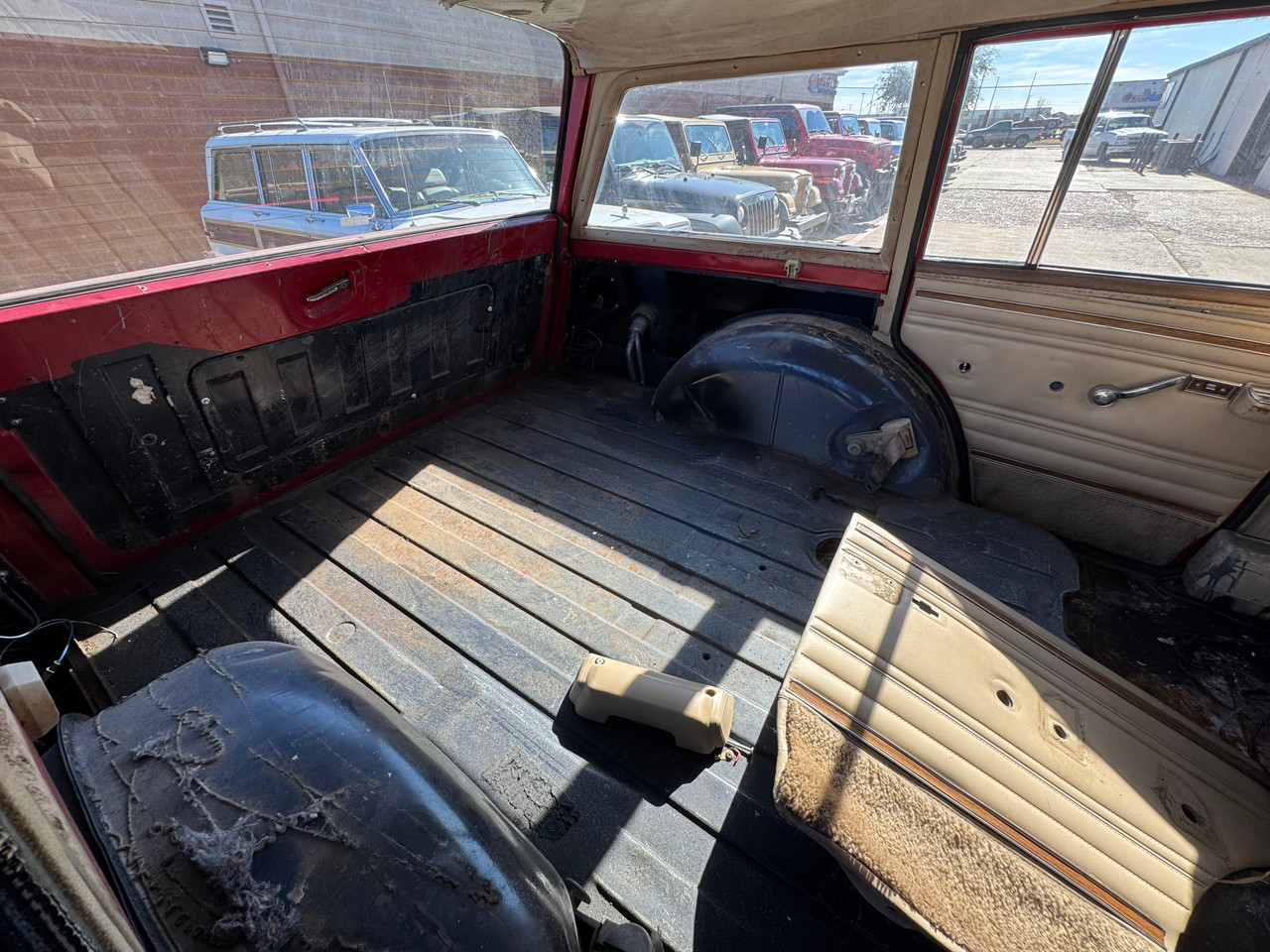 1991 Jeep Grand Wagoneer - Stock # 801510