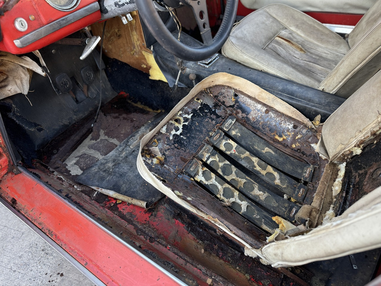 1964 Alfa Romeo Guilia Spider - Stock # 378811