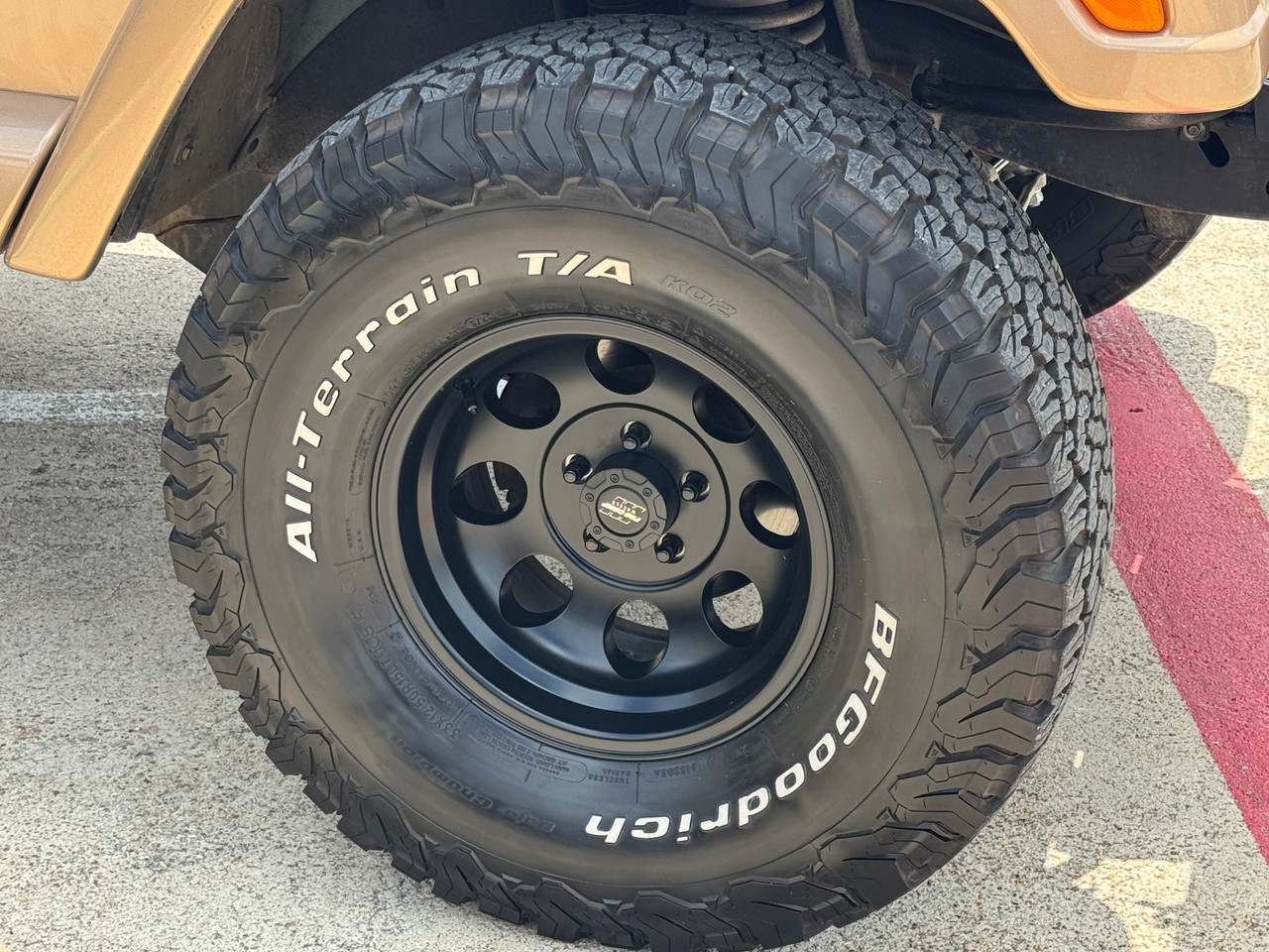 2000 Jeep TJ Sahara - Stock # 734072