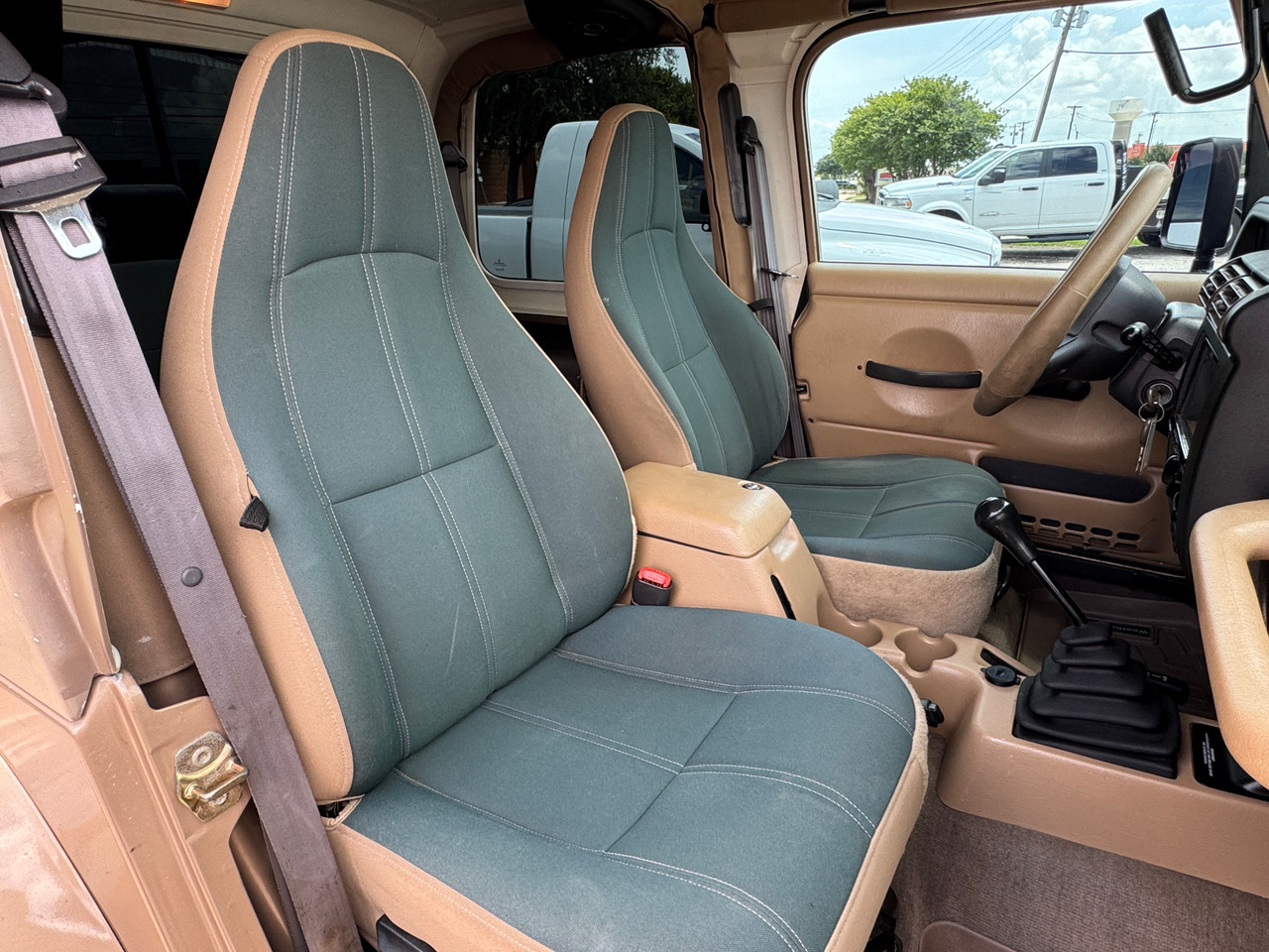 2000 Jeep TJ Sahara - Stock # 734072