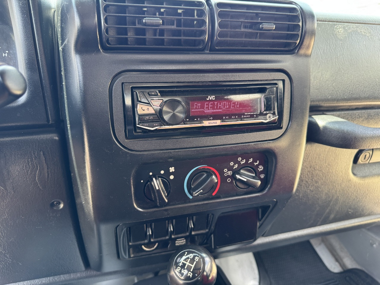 2004 Jeep Wrangler "X" TJ - Stock #775487