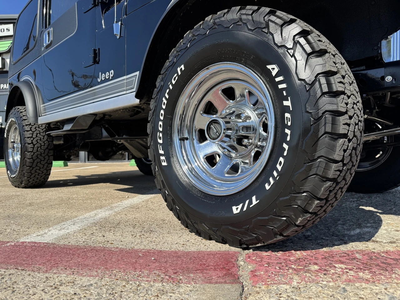 1983 Jeep CJ-7 Laredo - Stock # 000859