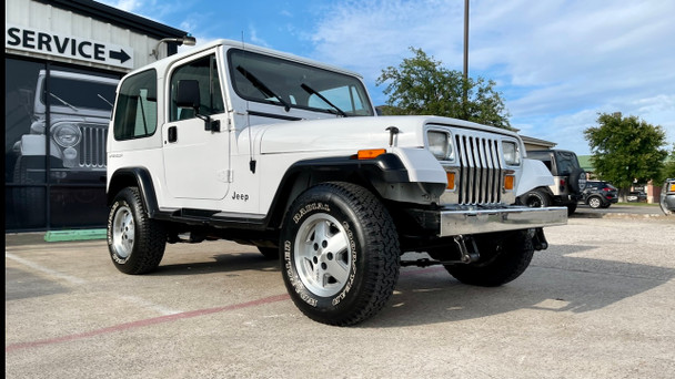 SOLD ! 1994 Jeep Wrangler YJ Stock # 424109 - Collins Bros Jeep
