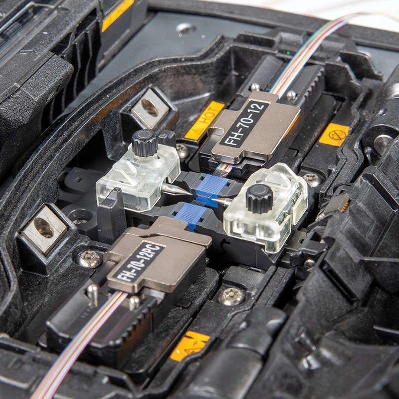 Fujikura 90R Fusion Splicer Kit | Shop | Cables Plus USA