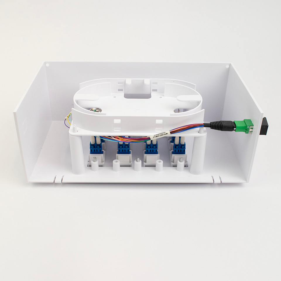 FTTD (Fiber to the Work Station), Loaded with one 24 Fiber MTP/MPO to LC Harness, Image 2