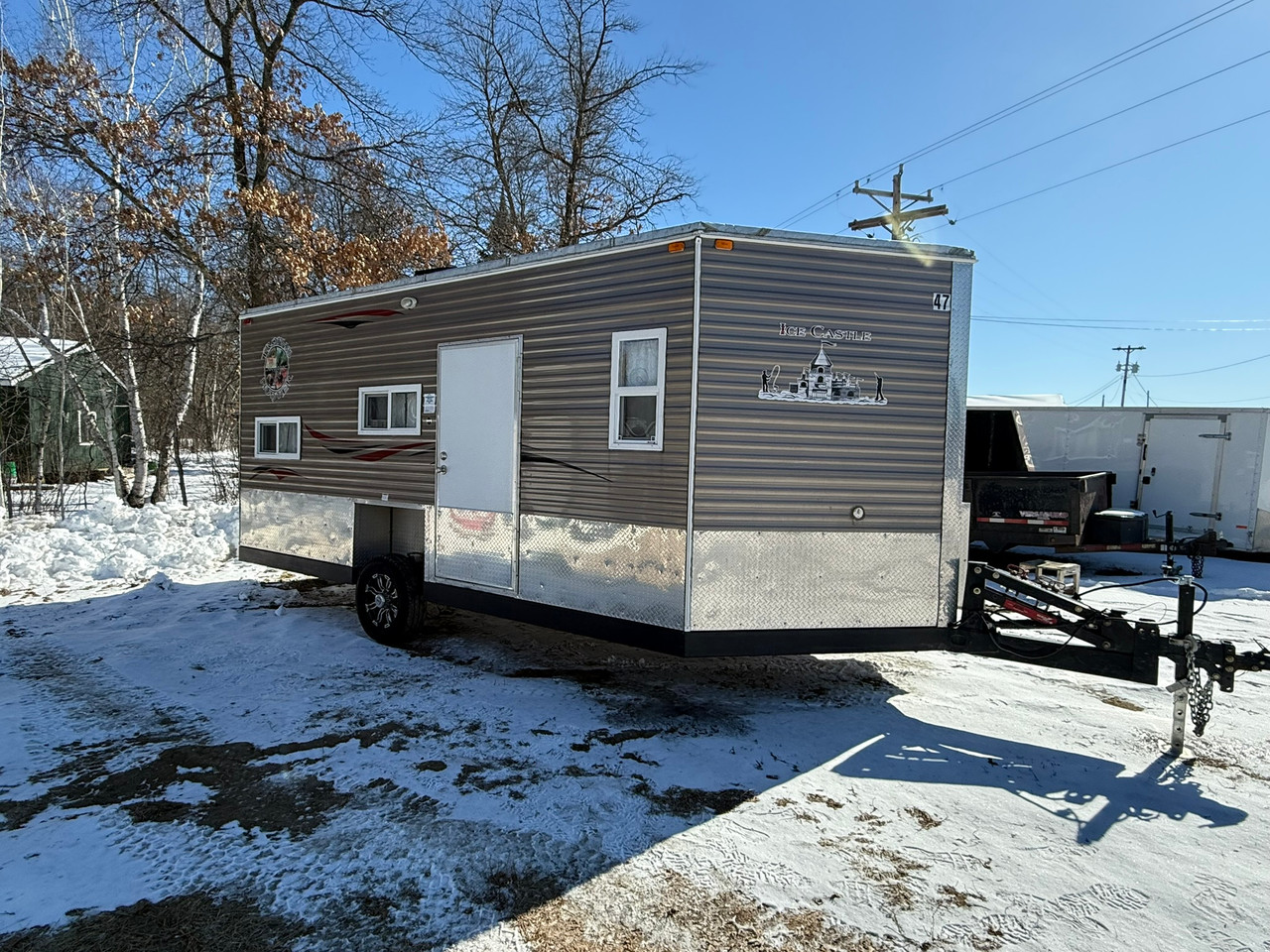 2023 Ice Castle Trophy Hunter 8x17V Hydraulic | Outdoorica