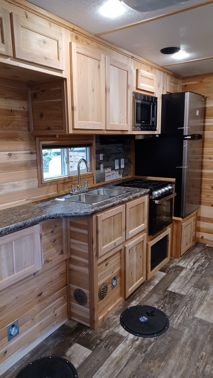 Ice Castle - Boss XL 8x24 RV Camper & Fish House | Outdoorica