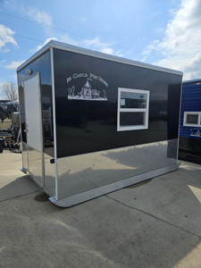 Ice Castle Little Skidder 5.5x10 Fish House Ice Castle Little Skidder 5.5x10 Fish House