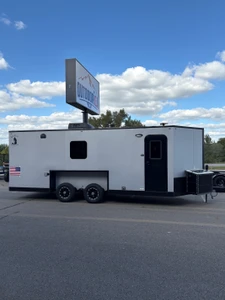 Used 2018 Big Bite 8x20 Fish House
