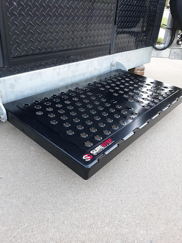 Black Sure-Step – Universal Fold-Up Ice House Step