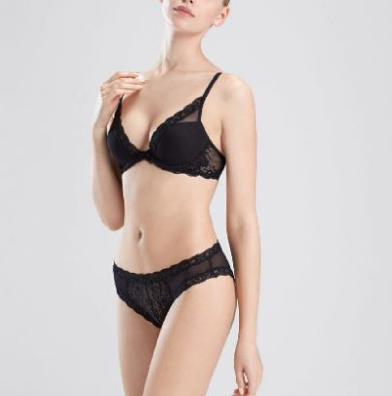 Natori: Feathers Contour Plunge Padded T-Shirt Bra - Black – Azaleas