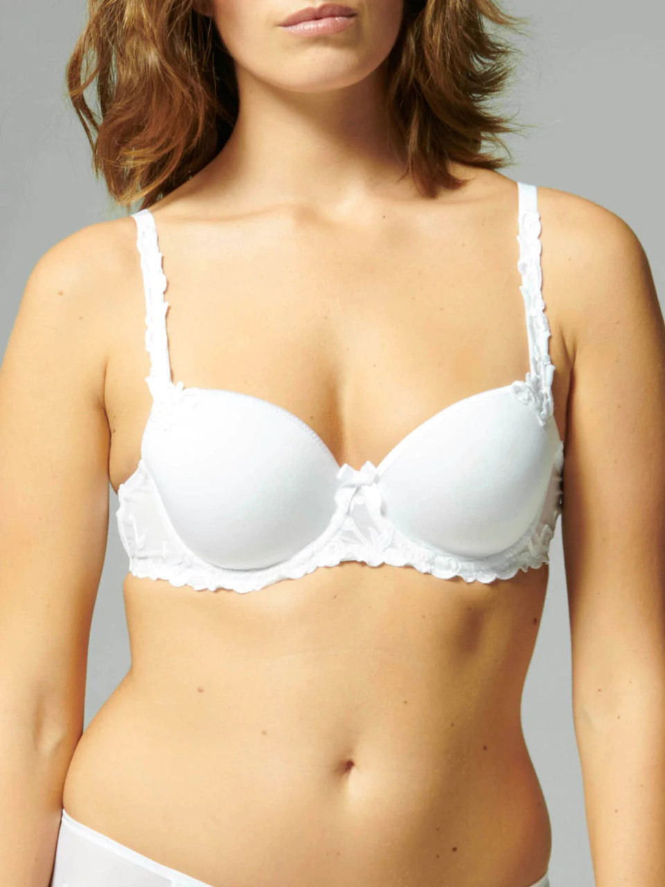 Average Size Figure Types in 38B Bra Size Moulded, Push up and Seamless Bras