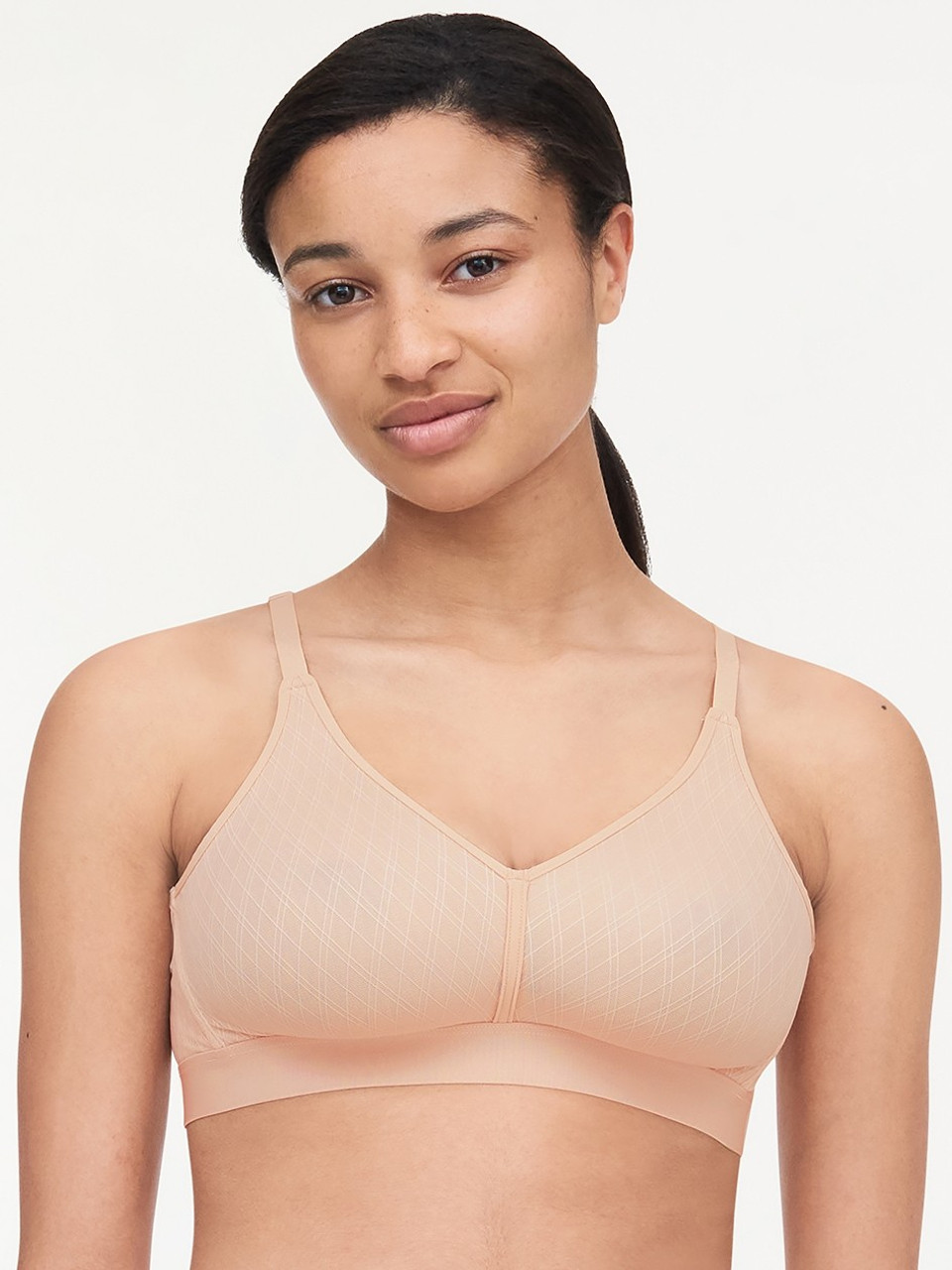 Chantelle Women's Bare Essential Lightweight Wireless Bra, Nude