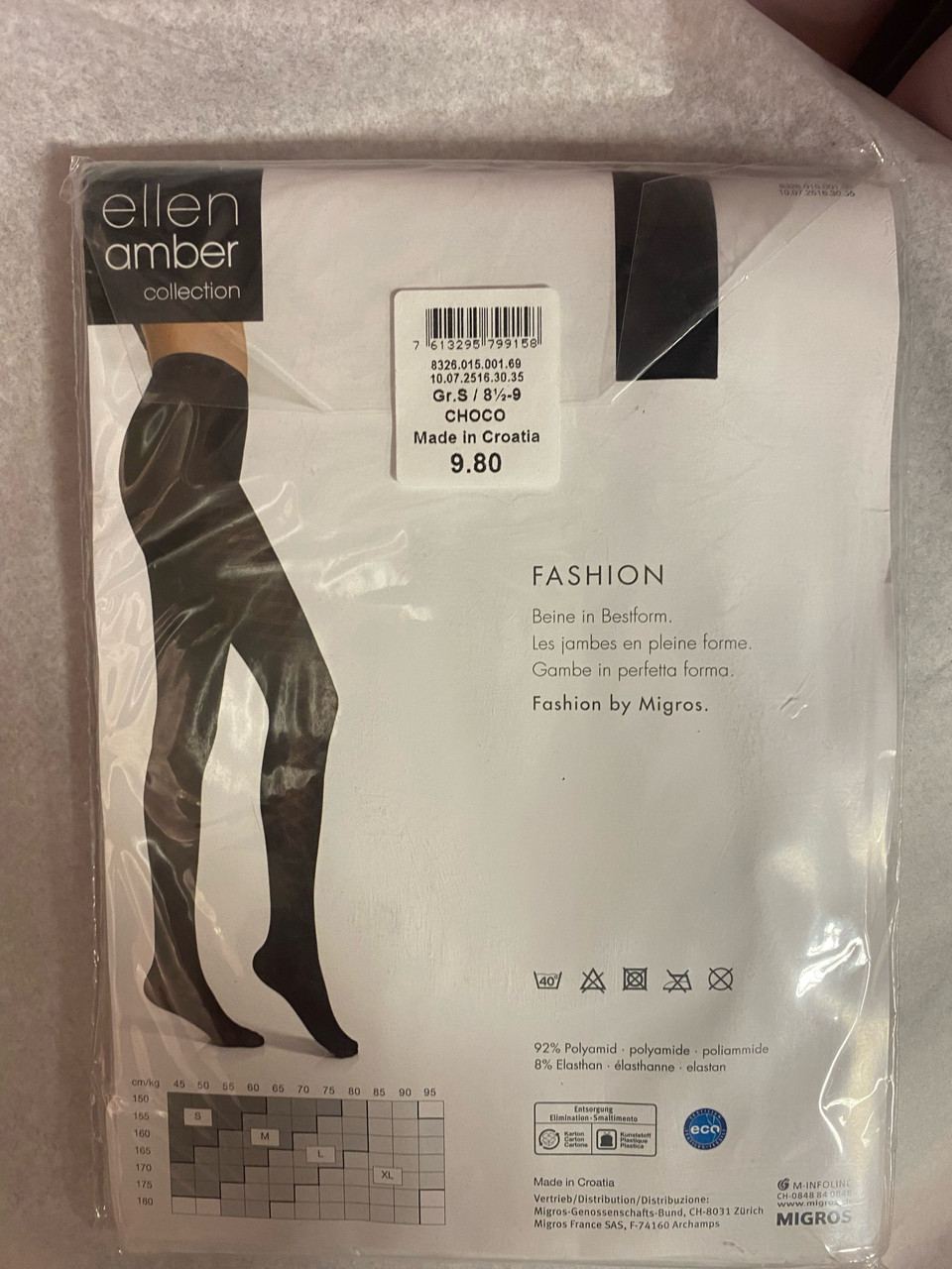 Ellen Amber Diamond Fashion High-Waisted Pantyhose Black - Busted