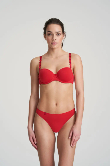 Marie Jo Tom Thong in Scarlet