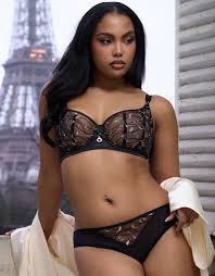 Restraint Brazilian in Black