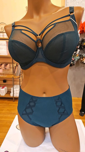 Sachi Underwire Plunge Bra in Deep Emerald