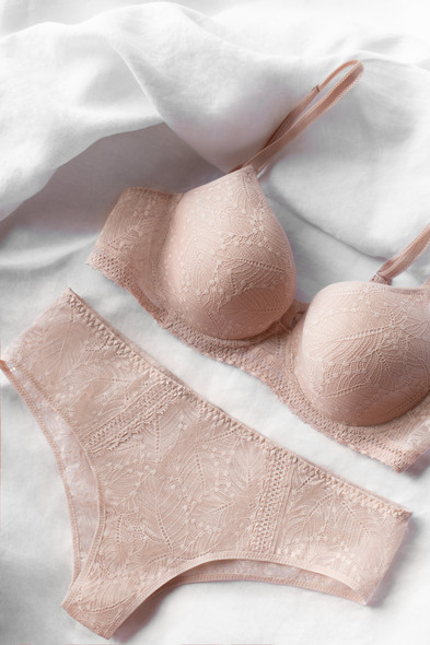 Comète Spacer Plunge Bra in Rosé Sand