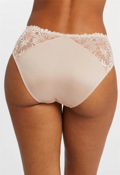 Anniversary Brief in Lotus