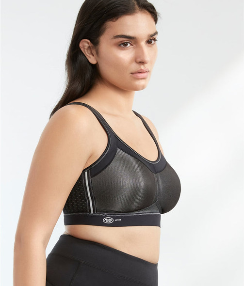 Momentum Wirefree Sports Bra in Black