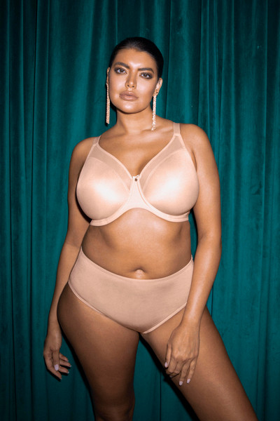 Smooth Moulded Underwire Bra in Sahara Smooth Moulded Underwire Bra in Sahara