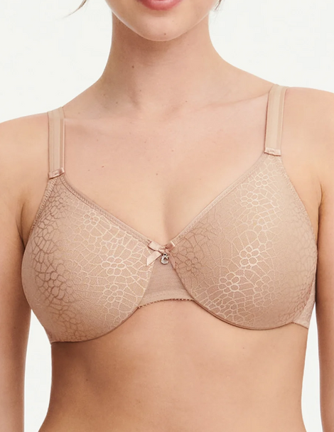 C Magnifique Seamless Unlined Minimizer Bra in Ultra Nude (WU)