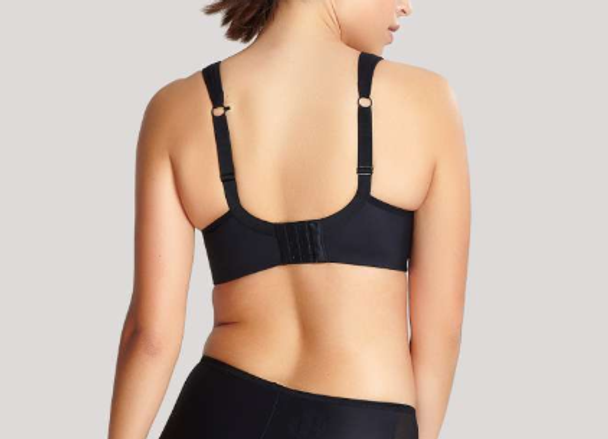 Wired Sports Bra in Black