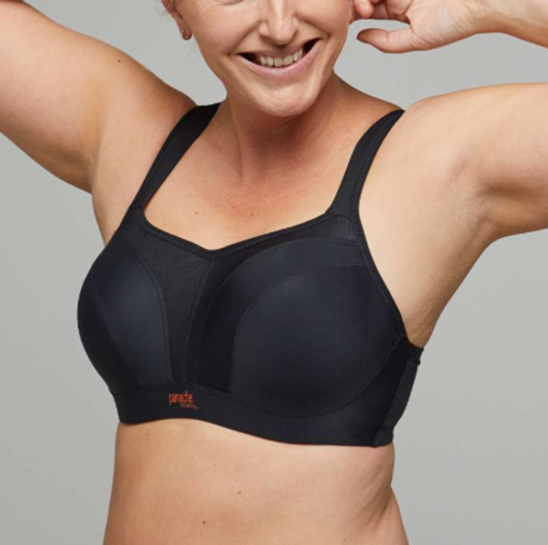 Wired Sports Bra in Black