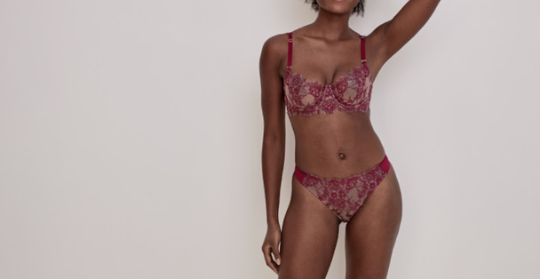Delicate eyelash magenta lace balconnet bra and matching thong