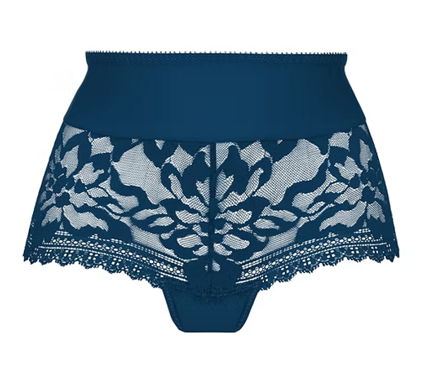 Léïa Panty in Bleu Océan