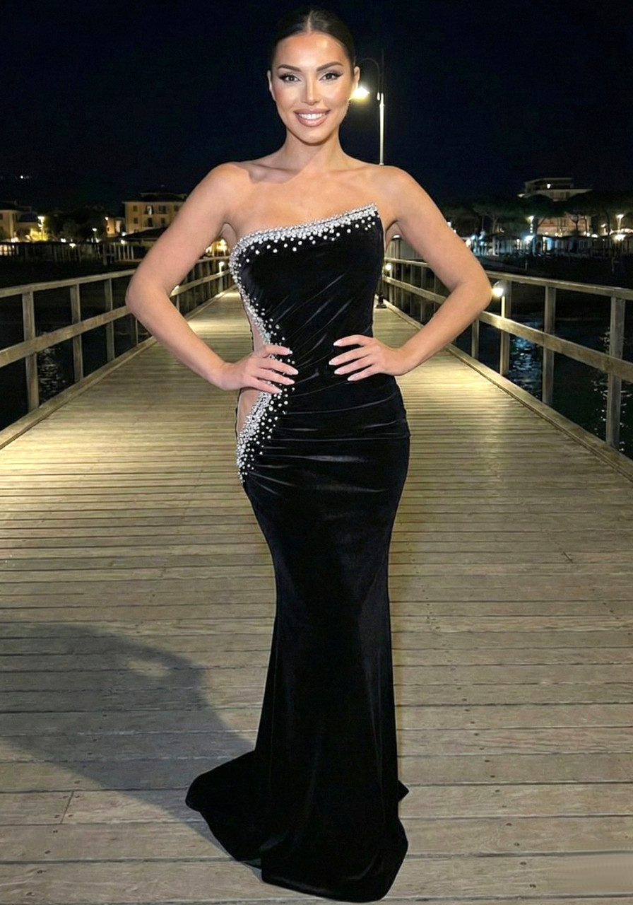 velvet black dress Simple Off the Shoulder Formal The dress is very elegant and therefore it is suitable to wear in various occasions 12th Tribe - Angela Black