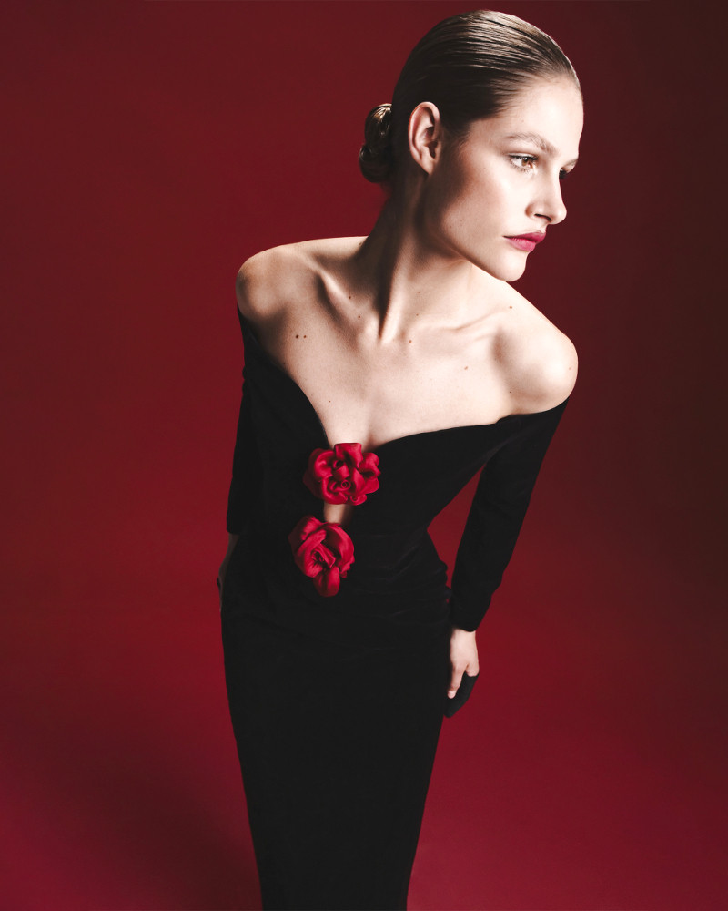 Luxe Red Velvet Floral Fitted Mini Dress