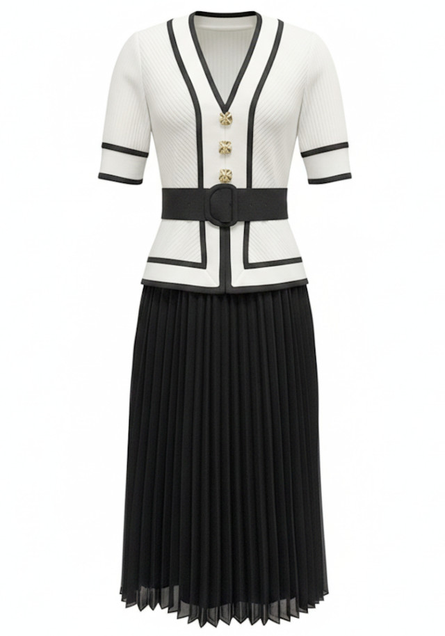 Short Sleeve Pleated Midi Dress Black White