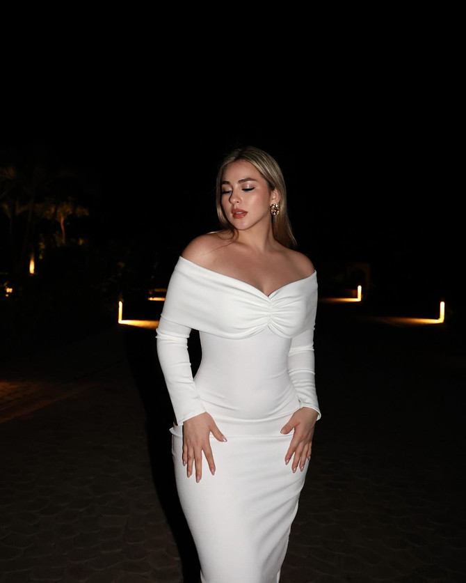 Long Sleeve Off The Shoulder Maxi Dress White