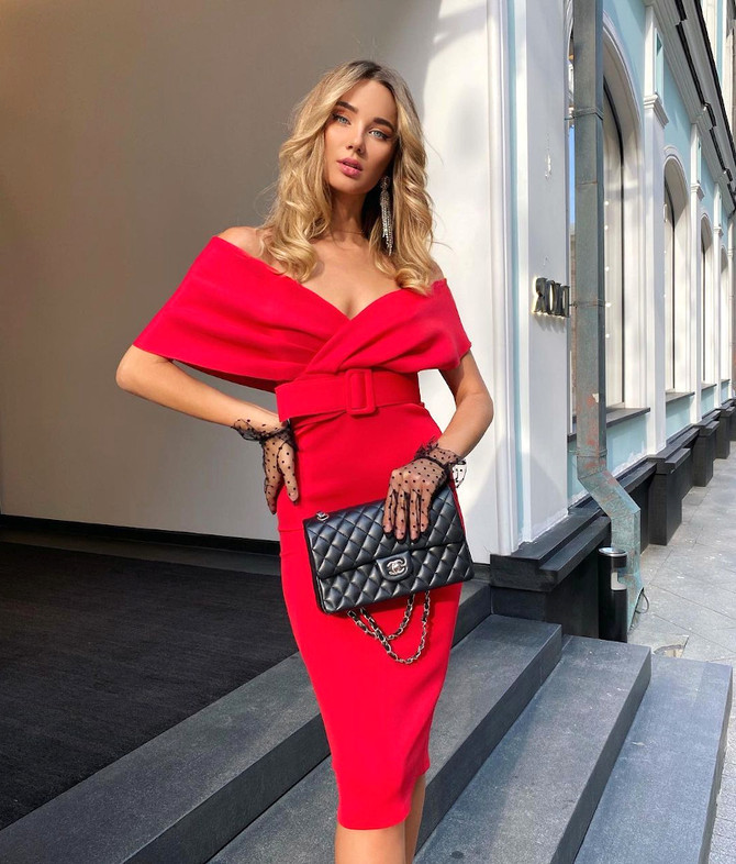 Off The Shoulder Belt Midi Dress Red